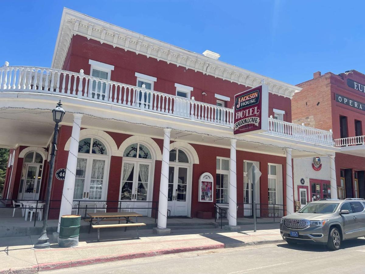 Surestay Hotel By Best Western Eureka Exterior photo