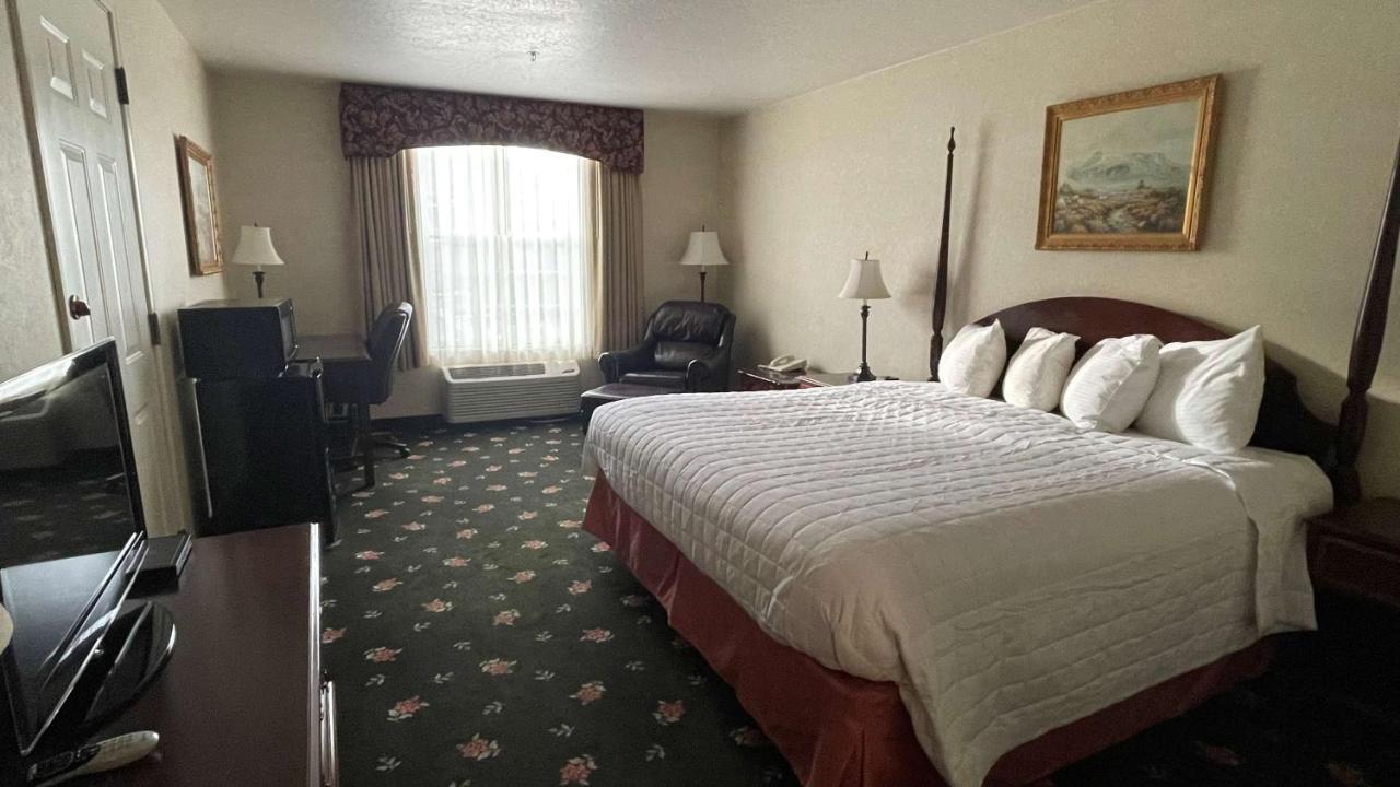 Surestay Hotel By Best Western Eureka Exterior photo