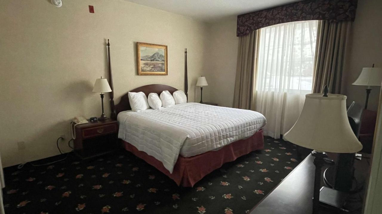 Surestay Hotel By Best Western Eureka Exterior photo